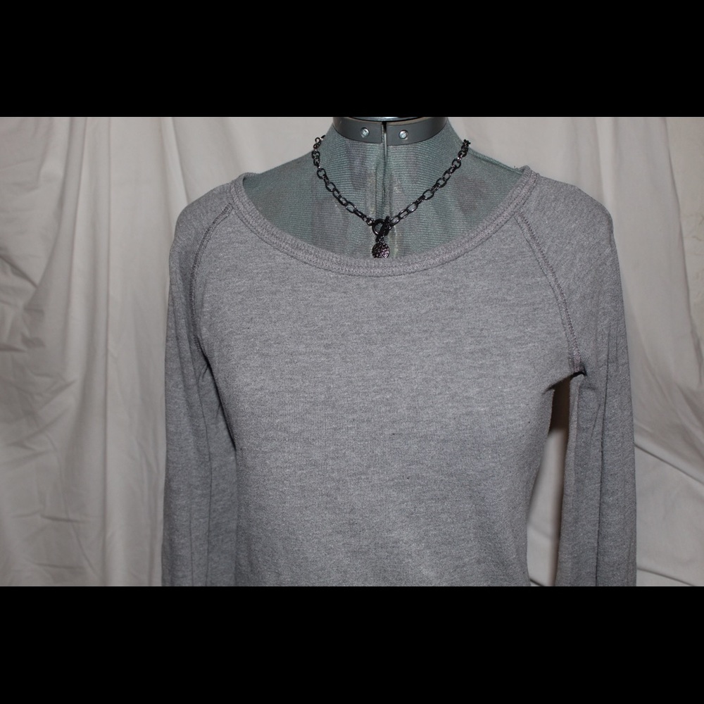 ➖Converse ➖Gray sweater dress size Small